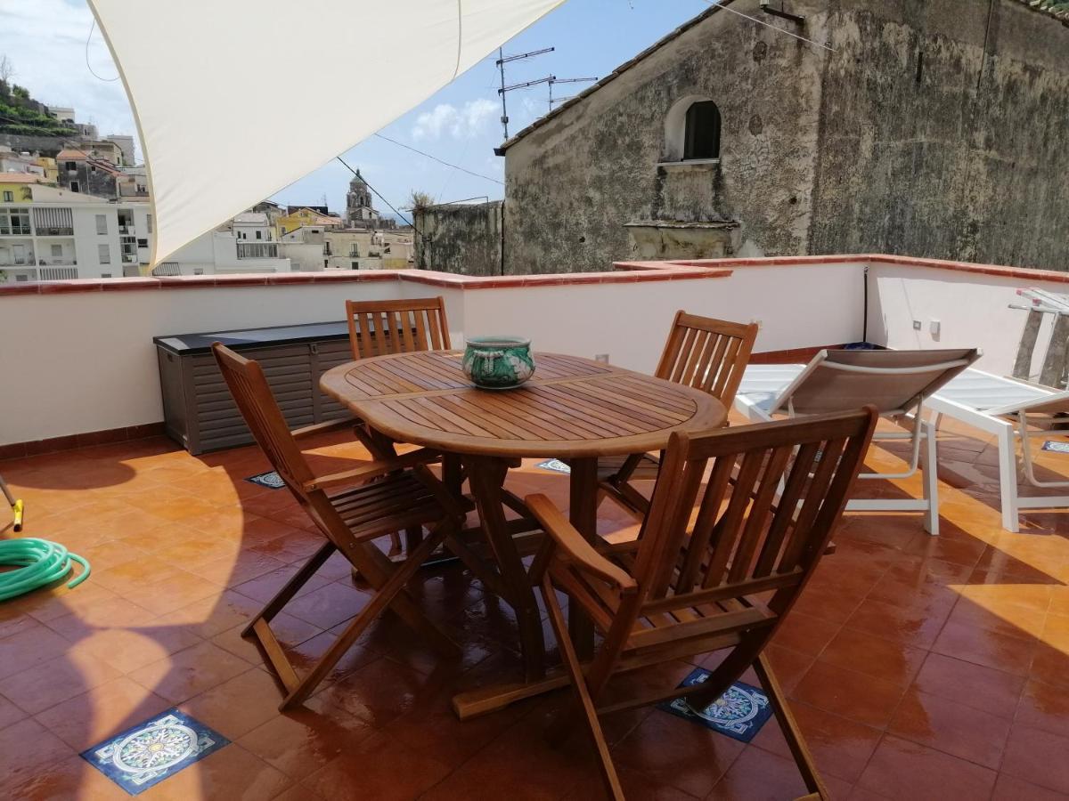 Donna Rosalia Apartment Amalfi Bagian luar foto