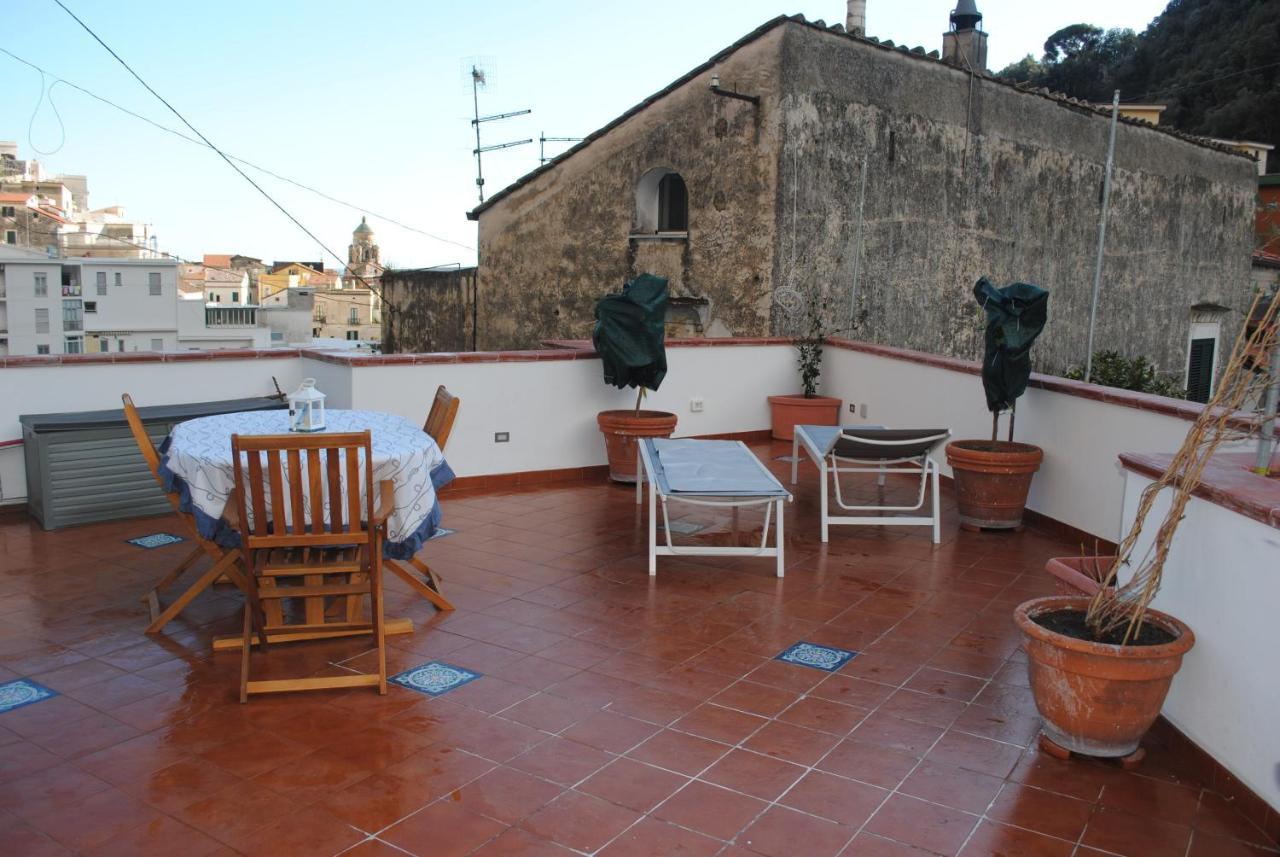 Donna Rosalia Apartment Amalfi Bagian luar foto