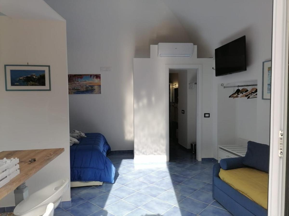 Donna Rosalia Apartment Amalfi Bagian luar foto