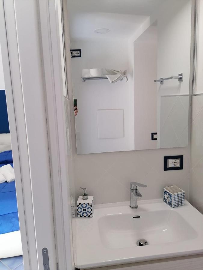 Donna Rosalia Apartment Amalfi Bagian luar foto
